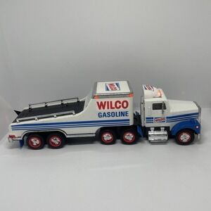 Wilco‎ Gasoline Toy Truck Low Boy  Haul Anything Lights Work GREAT. WILCO Truck